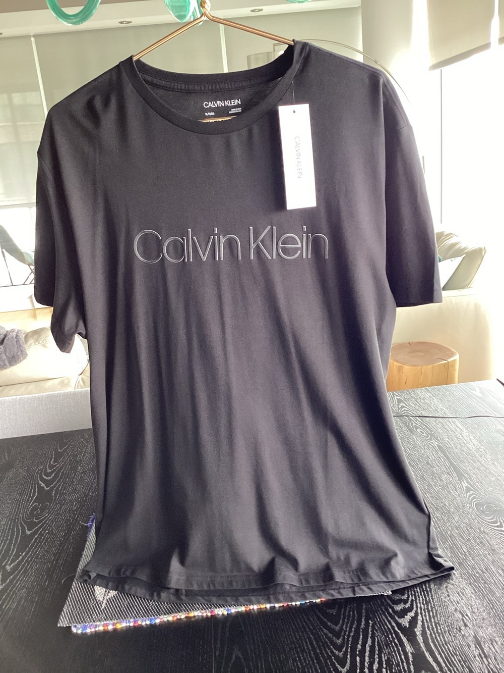 Calvin Klein Men’s Black Logo Crewneck T-Shirt.NWT